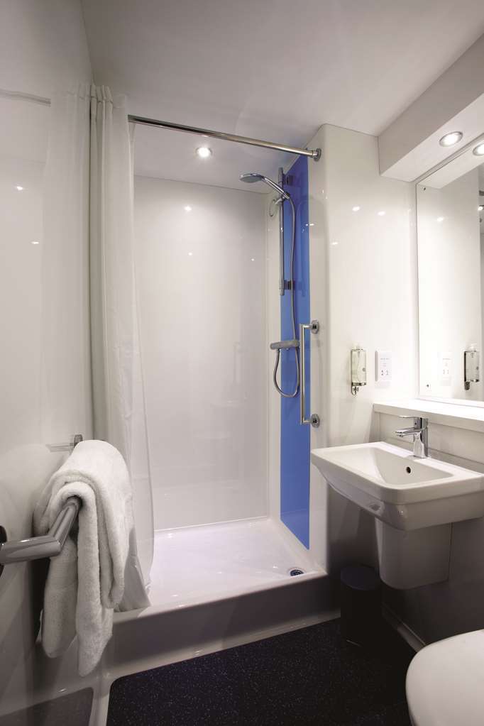 Travelodge Liverpool Stonedale Park Chambre photo