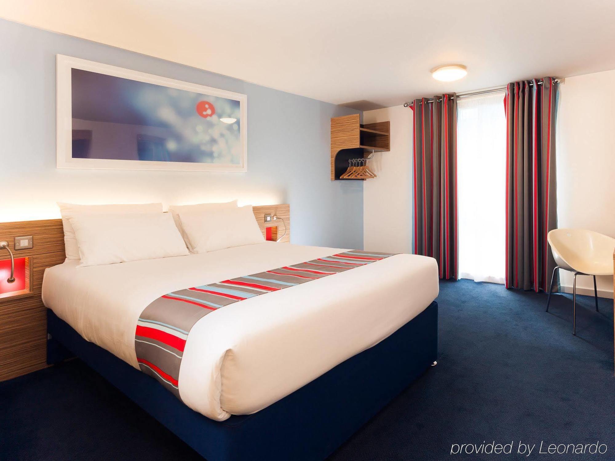 Travelodge Liverpool Stonedale Park Extérieur photo