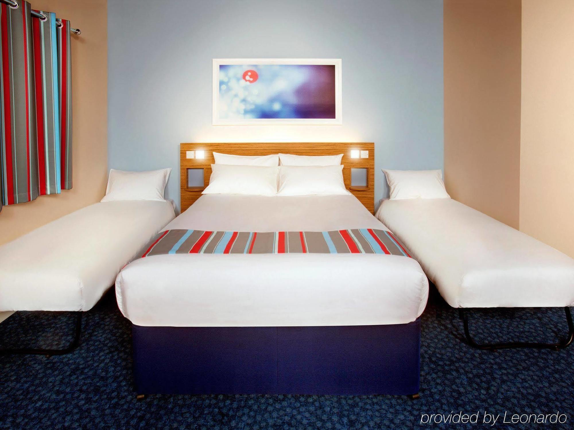 Travelodge Liverpool Stonedale Park Extérieur photo