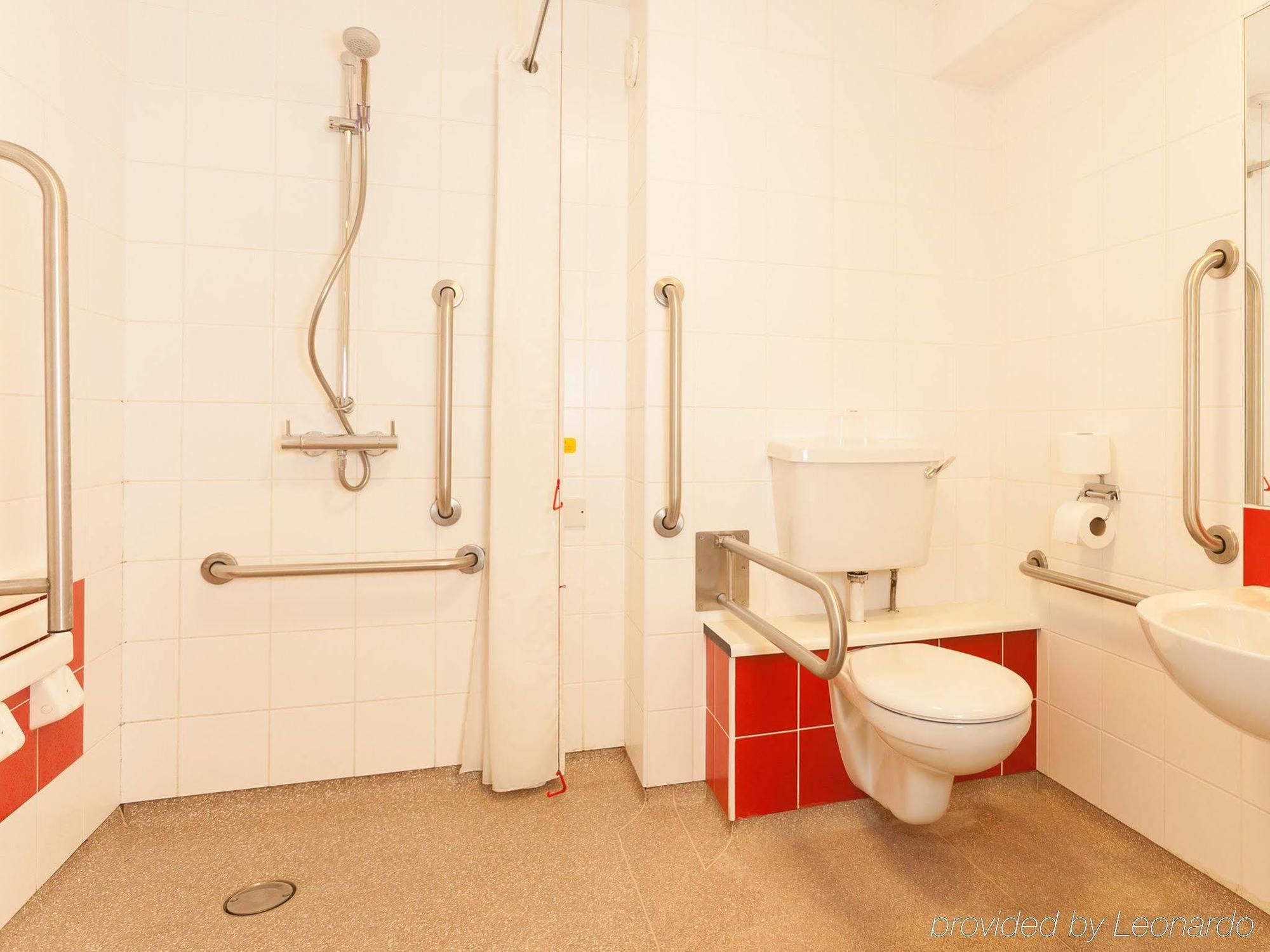 Travelodge Liverpool Stonedale Park Extérieur photo