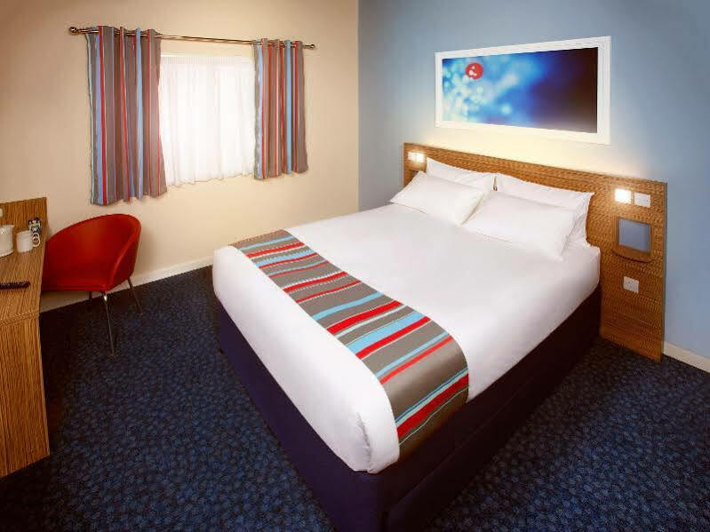 Travelodge Liverpool Stonedale Park Extérieur photo